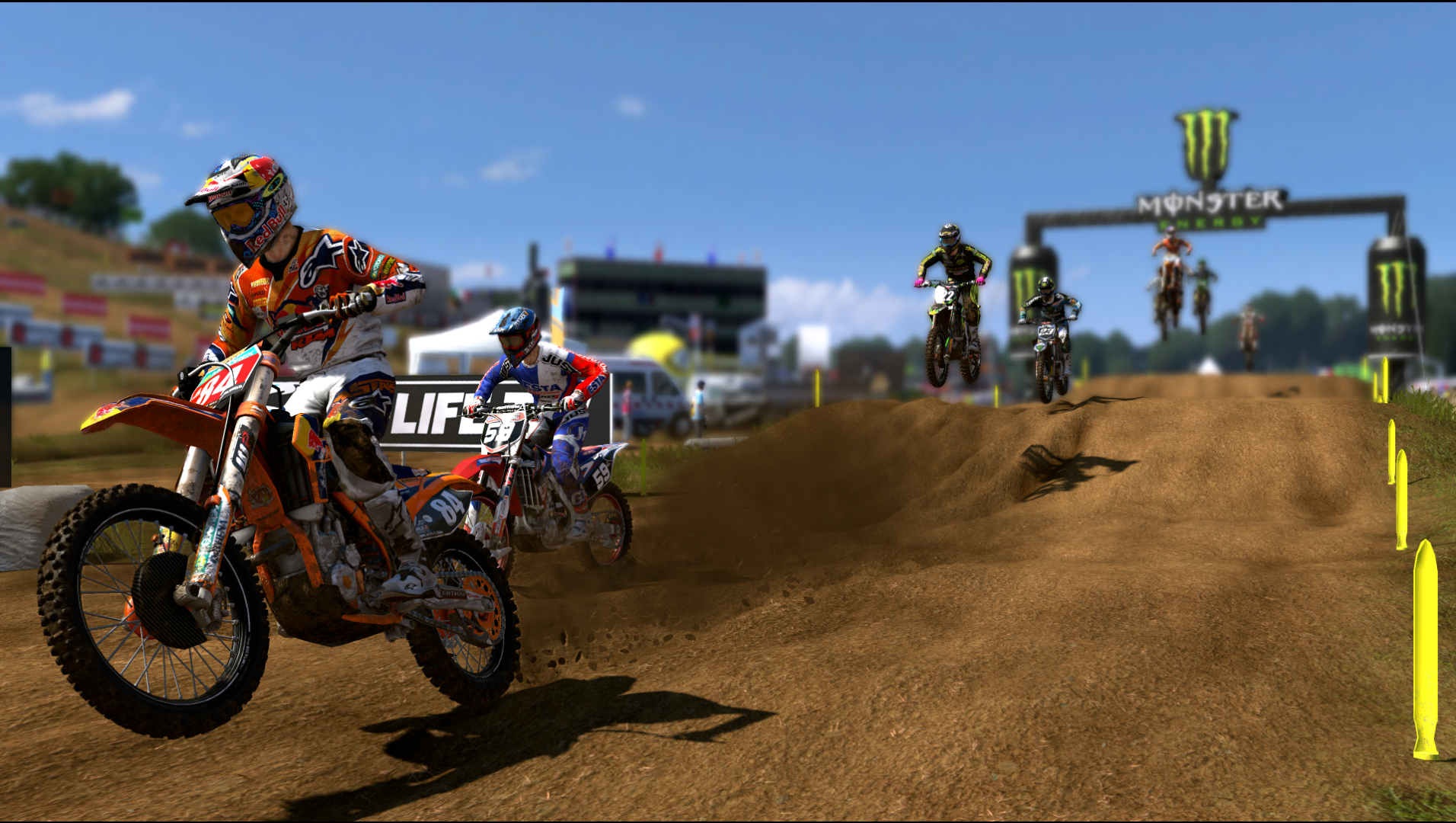 Гонять на мотоциклах. Игра мотокросс MXGP. Ps4 MXGP 2 the Official Motocross. MXGP PS Vita. MXGP the Official Motocross videogame Vita.